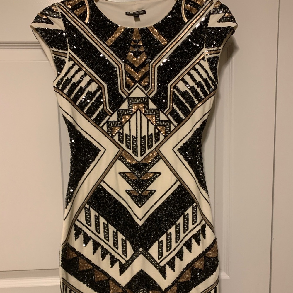 Express sparkle dress🖤💛🤍